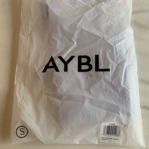 *BRAND NEW* Aybl Motion Seamless Leggings